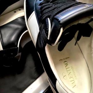 Valentino Sneakers size 9